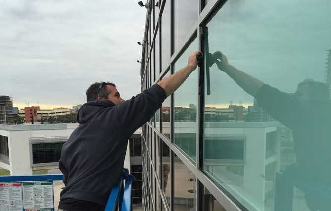 commercial window cleaning cardiff